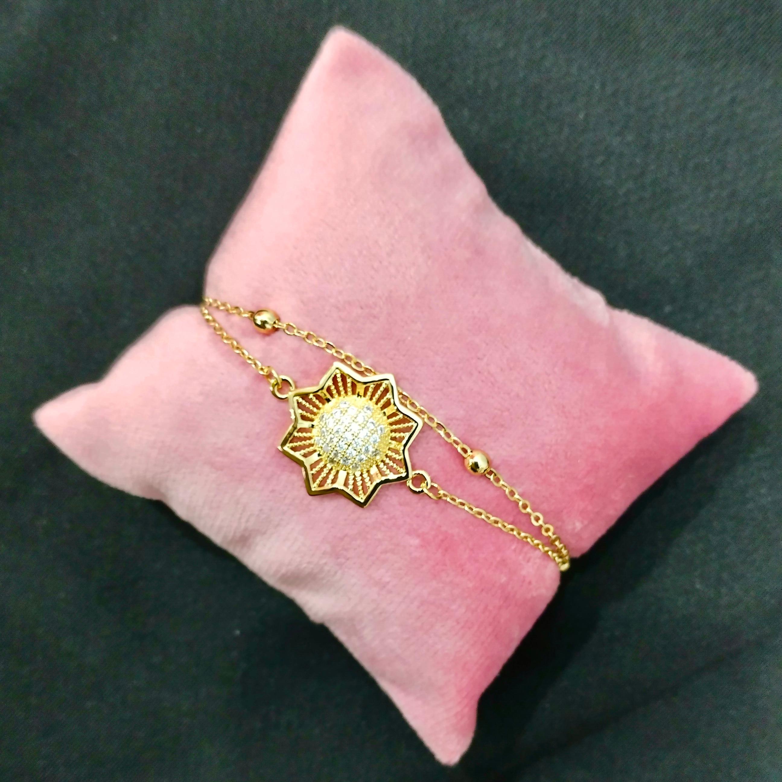 Gold Sunflower Chain Bracelet - Image 1