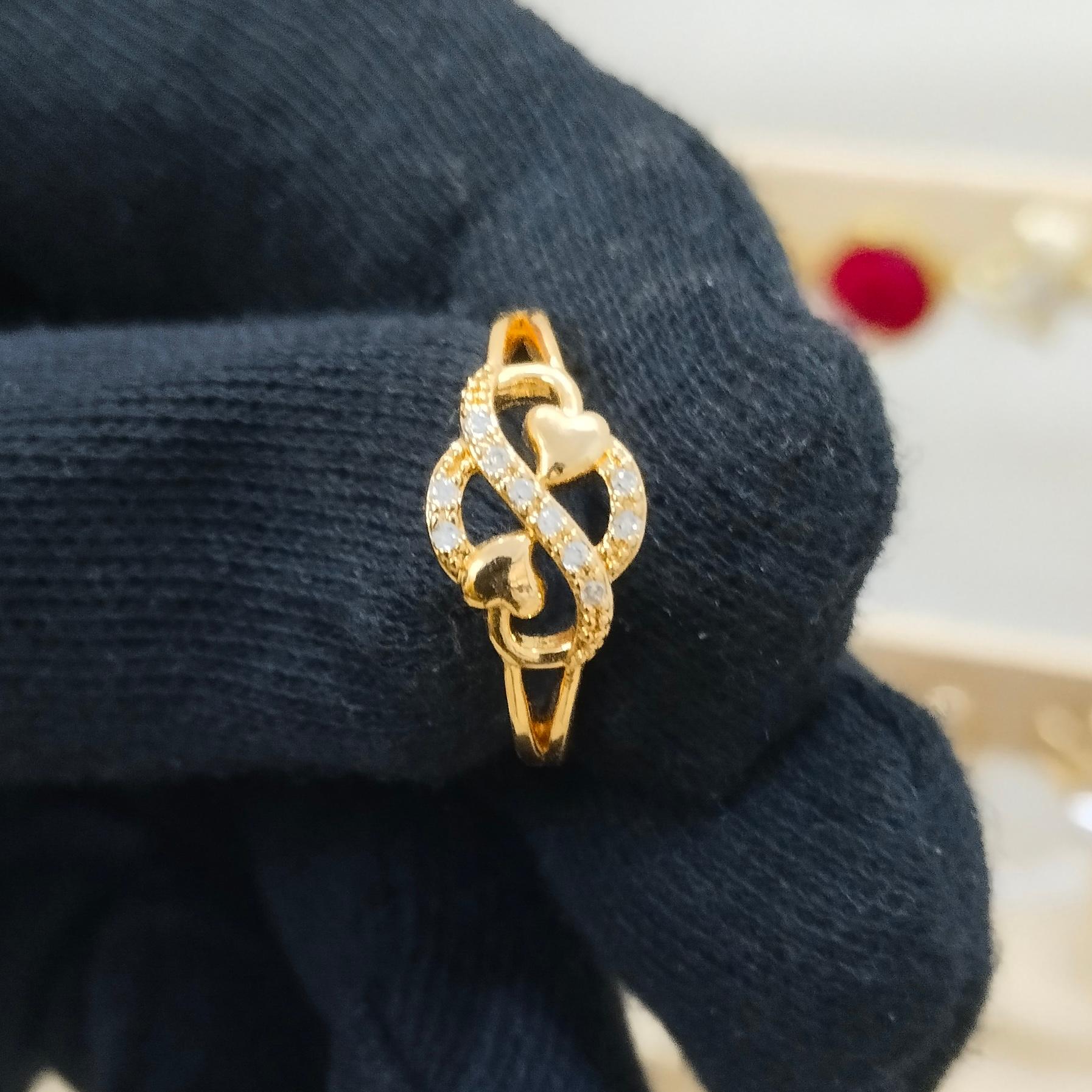 Goldd Diamond Ring - Image 1