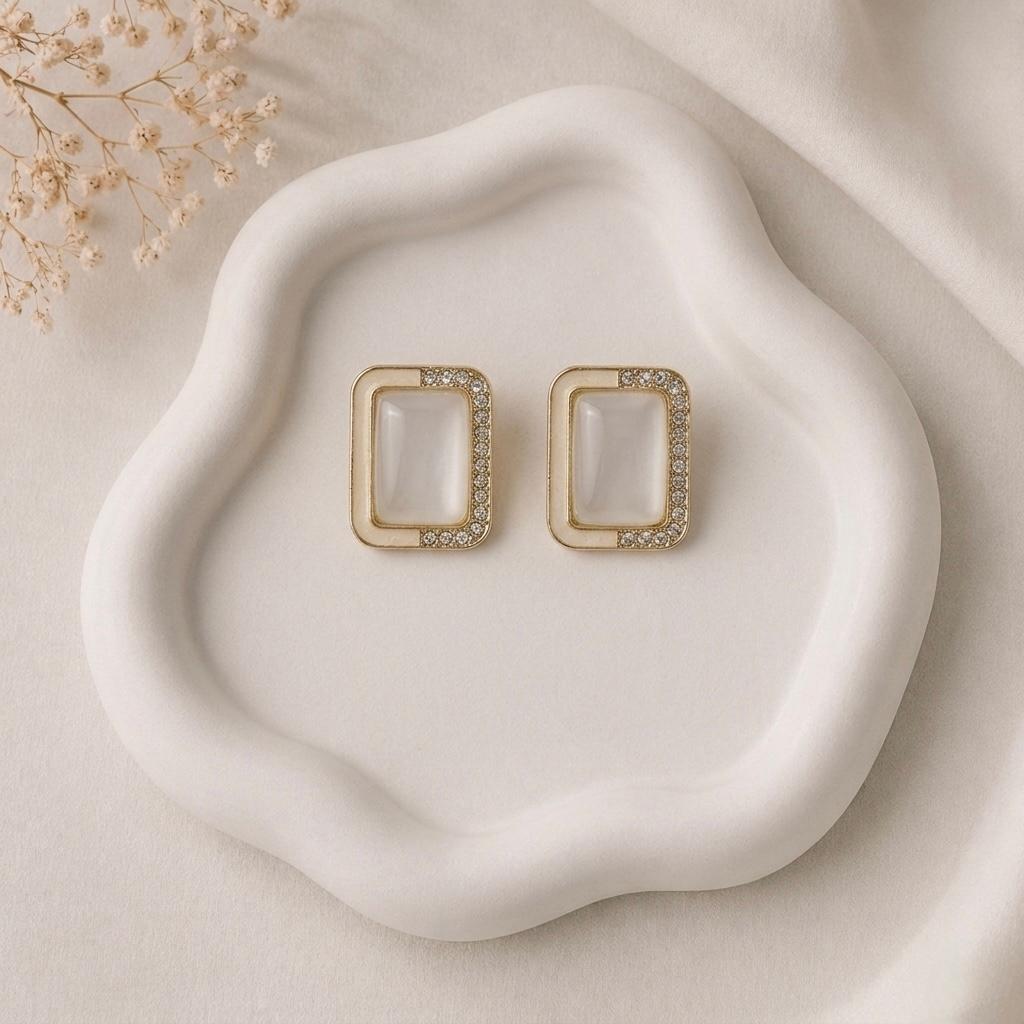 Gold Glitter Square Earrings - Image 1