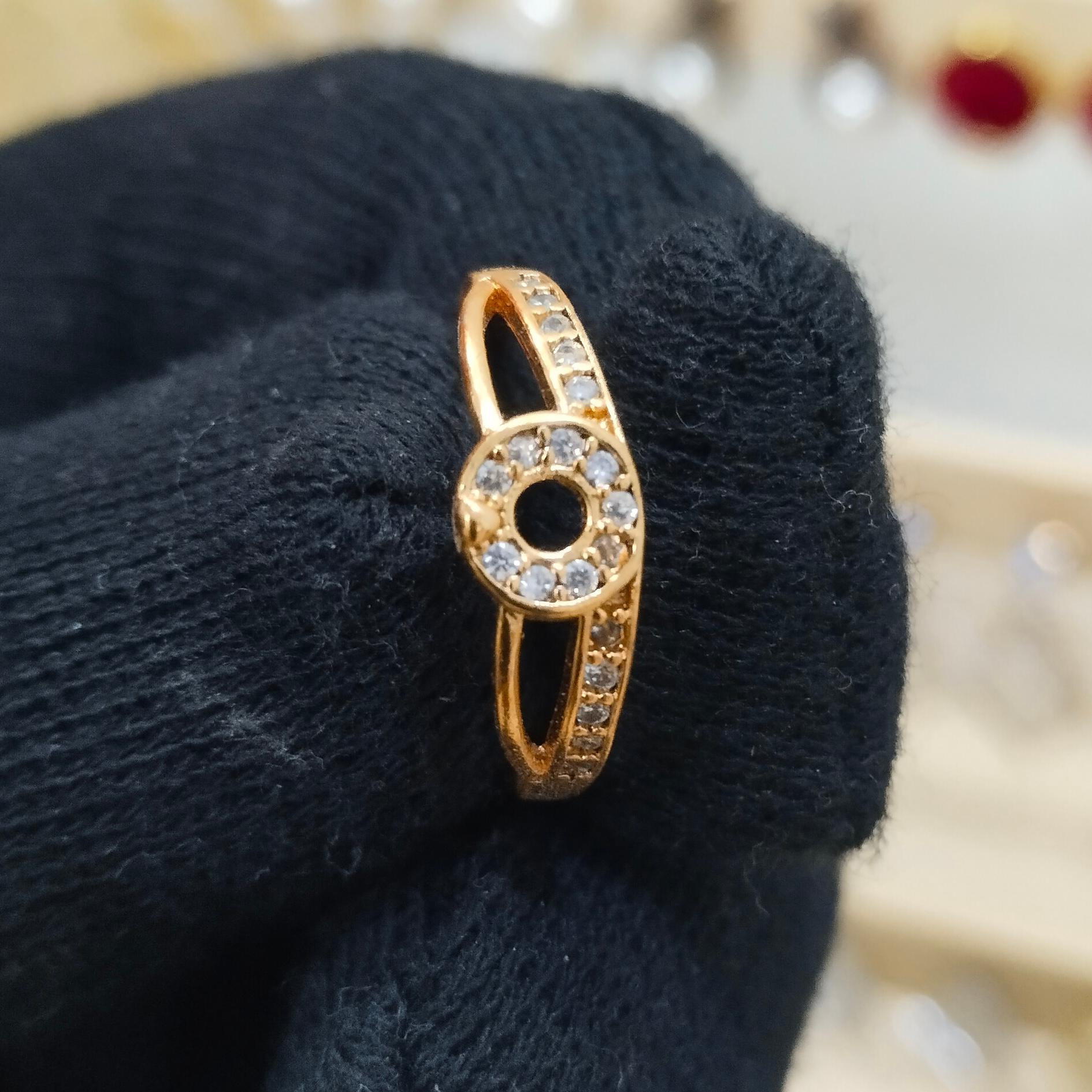 Goldee Crystal Ring - Image 1